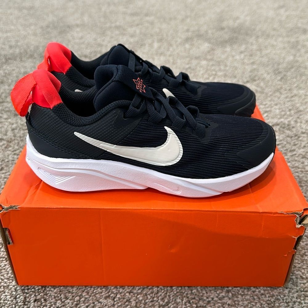 Nike Star Runner